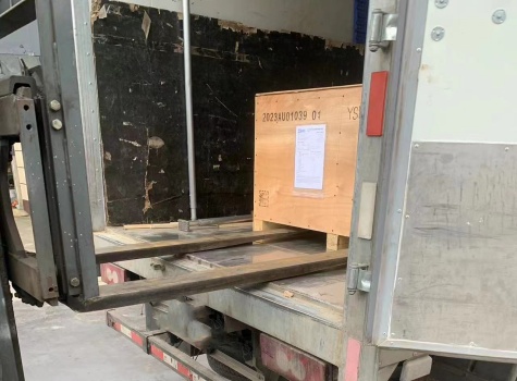 Entrega de acoplamento hidráulico encomendado para o transportador de correias na Mina de Ferro Macheng